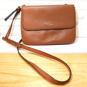 Calvin Klein‎ crossbody purse Tan leather Adjustable strap